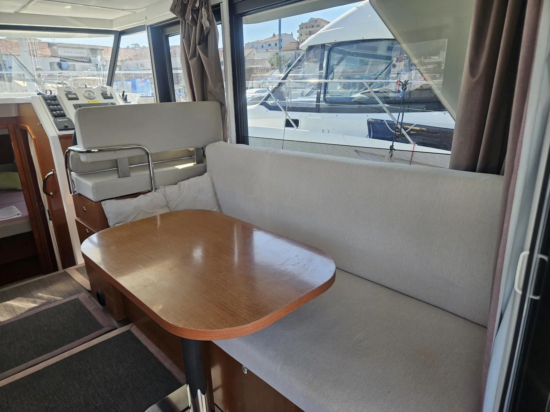 Beneteau Swift Trawler 30, 2017, Trogir, Croatia – Foto 9