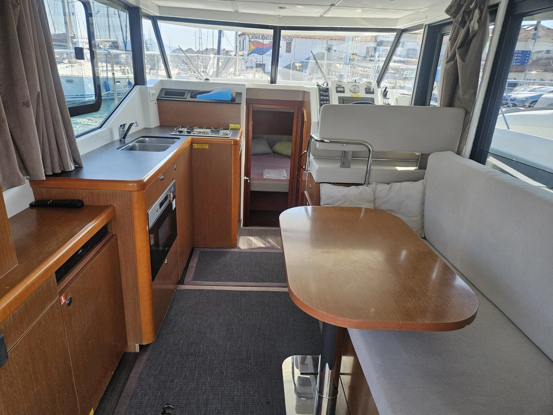 Beneteau Swift Trawler 30, 2017, Trogir, Croatia – Foto 8